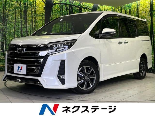 TOYOTA NOAH 4WD