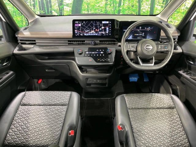NISSAN