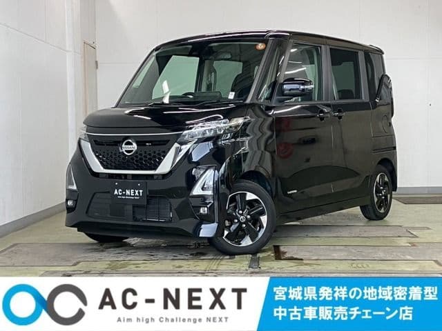 NISSAN ROOX