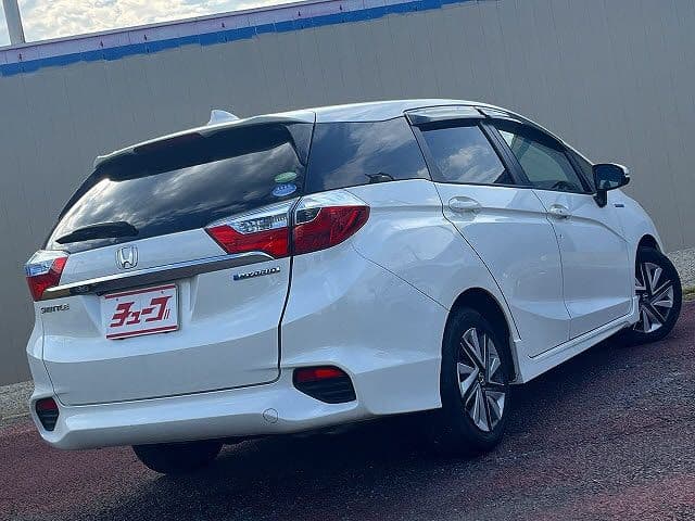 Car thumbnail 3