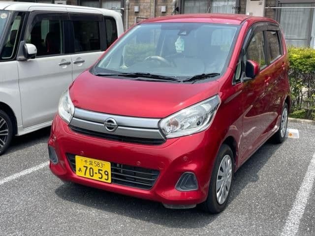 NISSAN