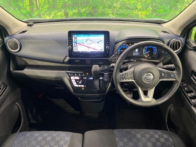 NISSAN