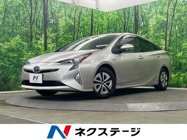 TOYOTA PRIUS 4WD