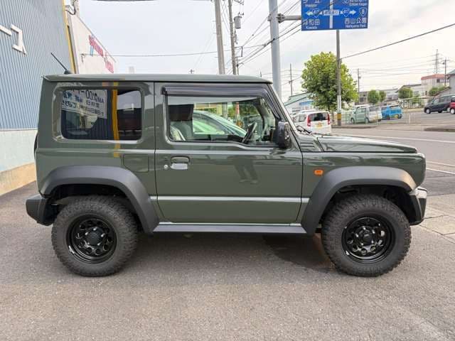 Car thumbnail 3