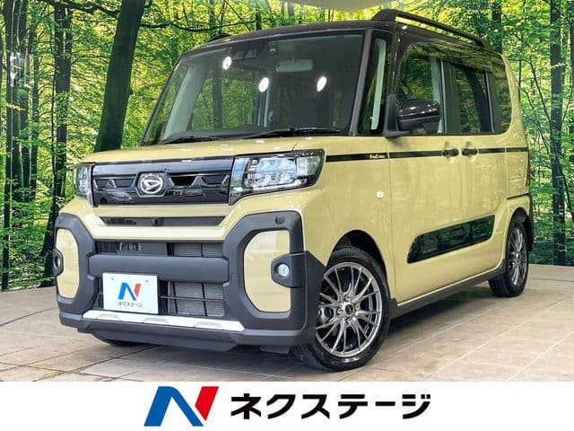 DAIHATSU TANTO FAN CROSS