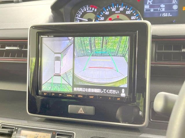 Car thumbnail 4