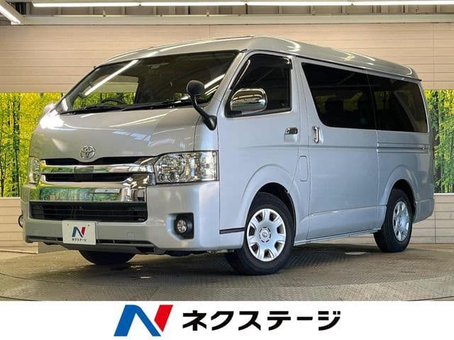 TOYOTA HIACE wagon