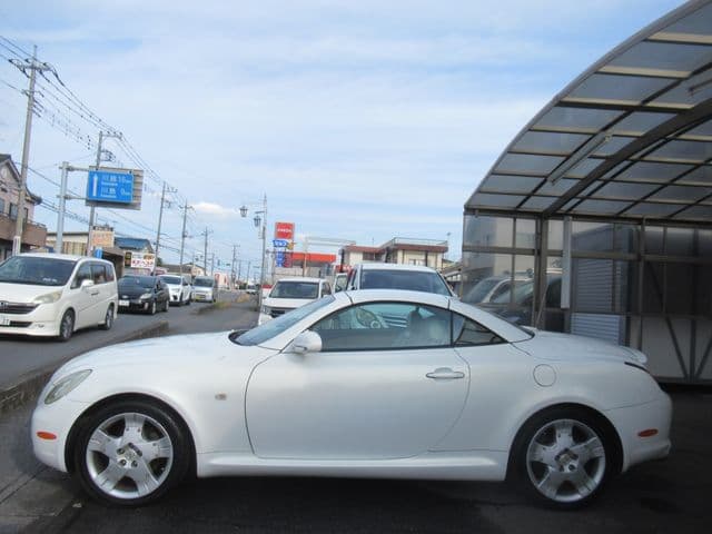 Car thumbnail 4