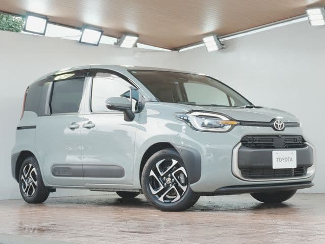 TOYOTA SIENTA HYBRID