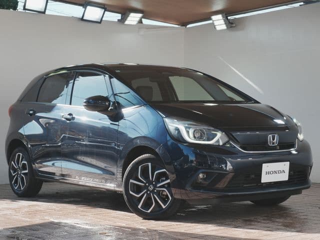 HONDA FIT e:HEV 4WD