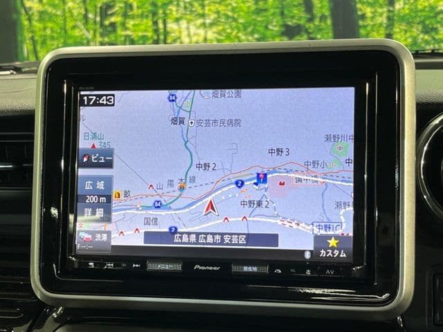 Car thumbnail 3