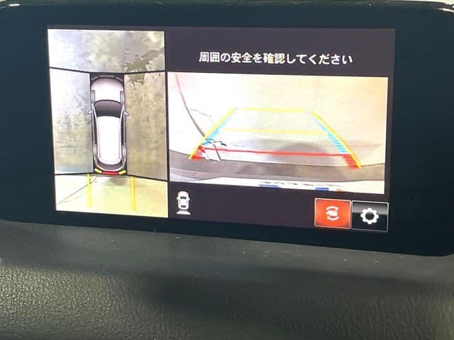 Car thumbnail 4