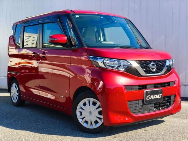 NISSAN