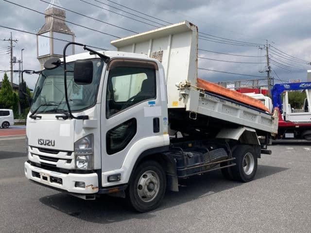 ISUZU
