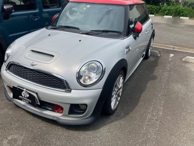 Car thumbnail 2