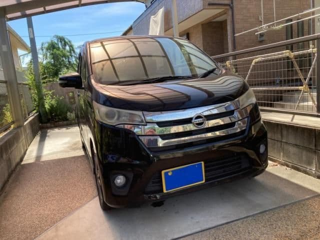 NISSAN