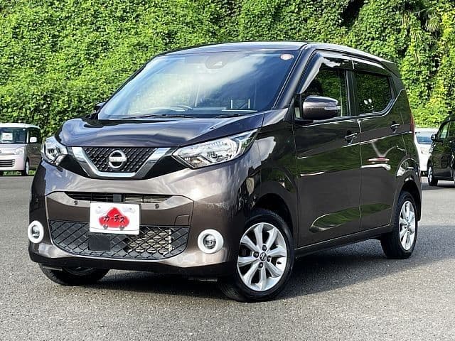 NISSAN