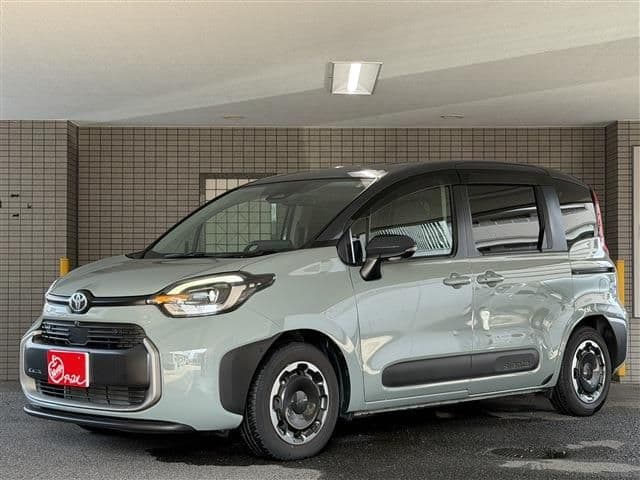 TOYOTA SIENTA HYBRID
