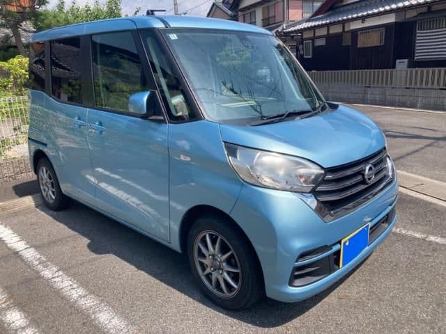 NISSAN DAYZ ROOX