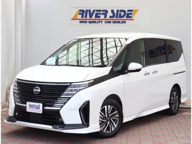 NISSAN