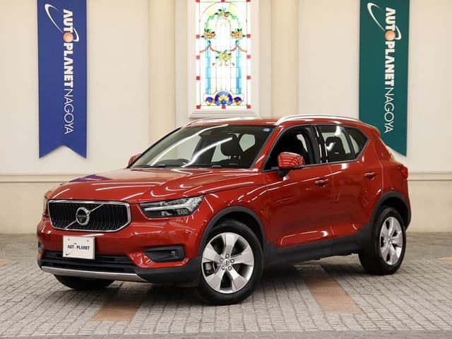 VOLVO VOLVO XC40