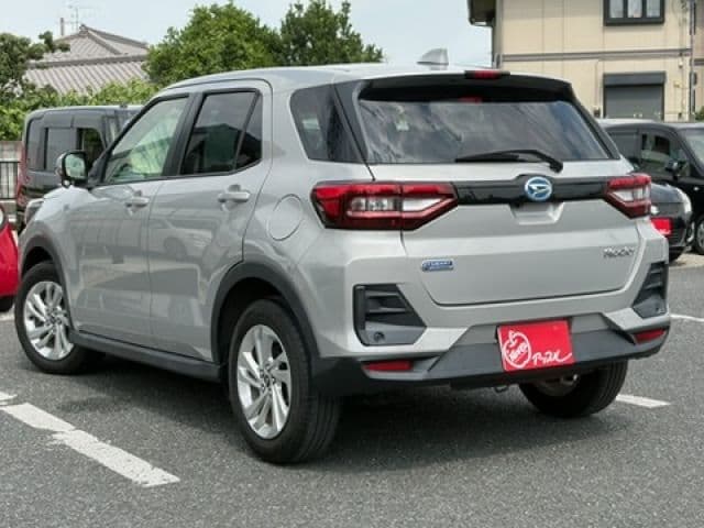 Car thumbnail 3