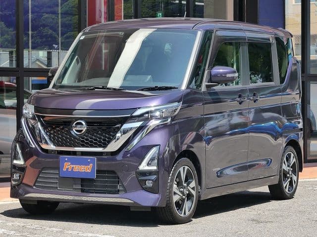 NISSAN ROOX