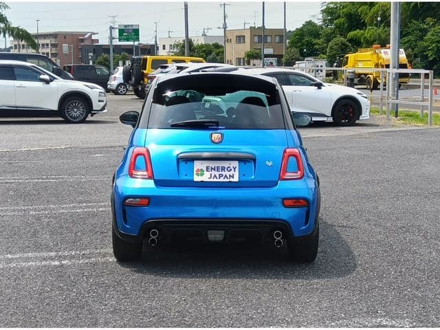 Car thumbnail 2