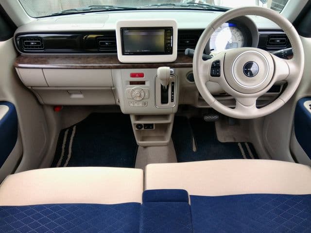 Car thumbnail 2