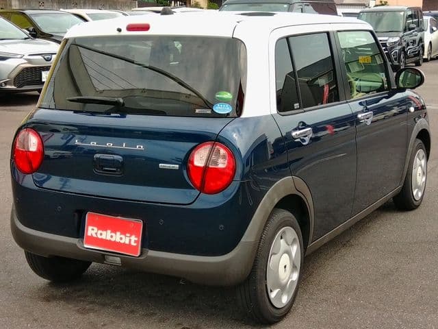 Car thumbnail 3