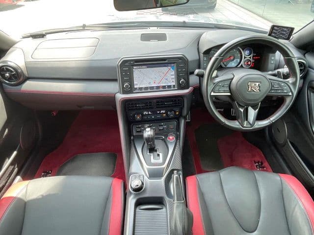 Car thumbnail 2