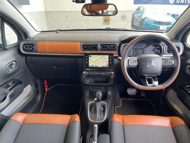Car thumbnail 2