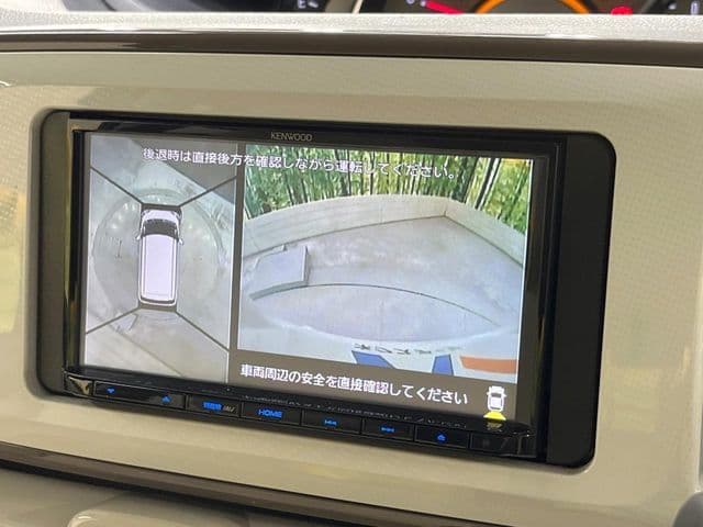 Car thumbnail 4