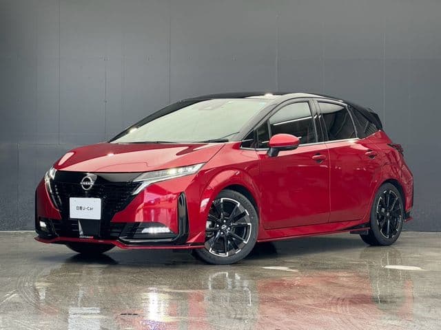 NISSAN AURA