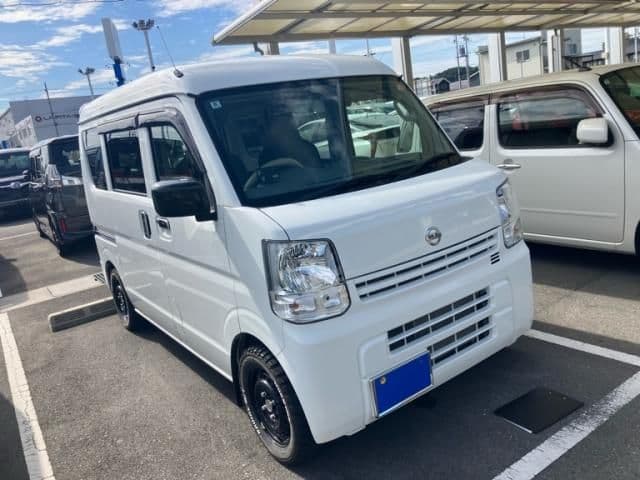NISSAN