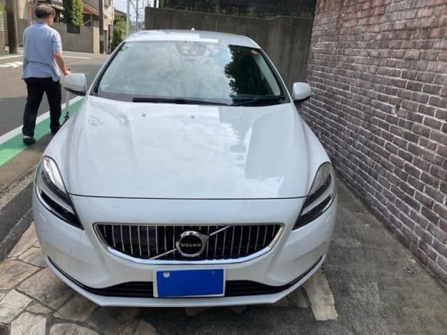 VOLVO VOLVO V40