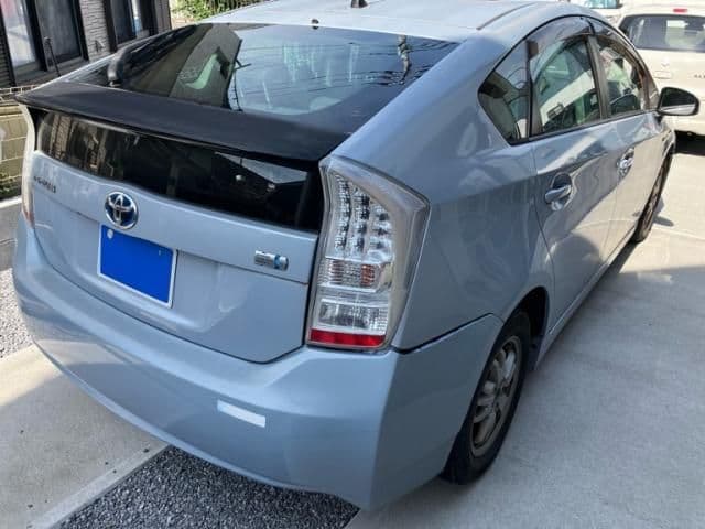 Car thumbnail 3