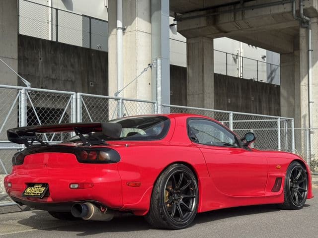 Car thumbnail 2