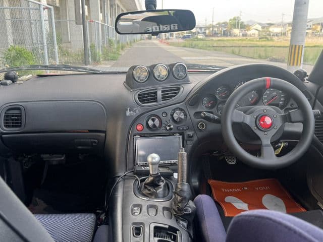 Car thumbnail 3