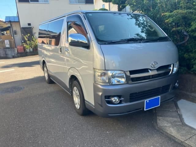 TOYOTA REGIUSACE van 2WD