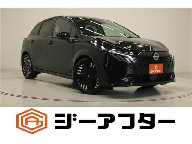 NISSAN AURA