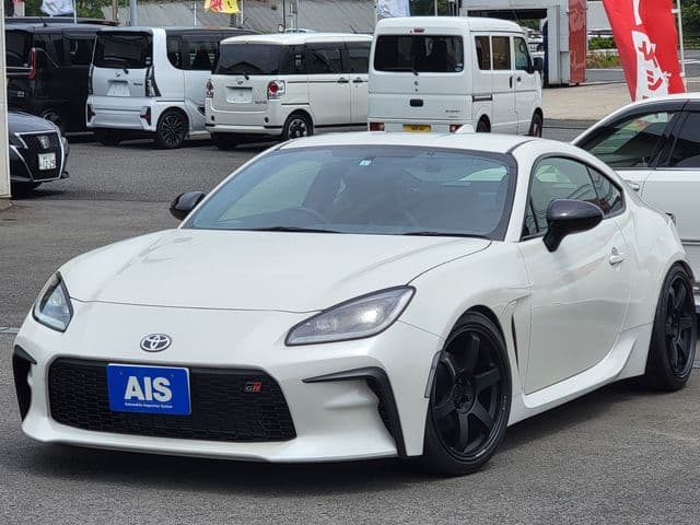 TOYOTA GR86