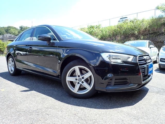 AUDI
