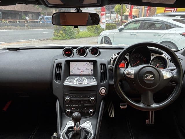 Car thumbnail 2