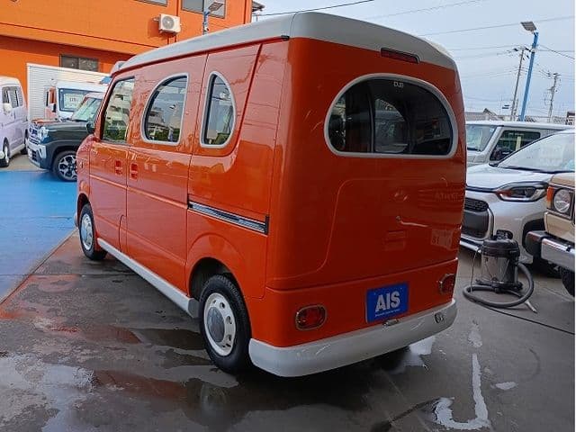 Car thumbnail 4