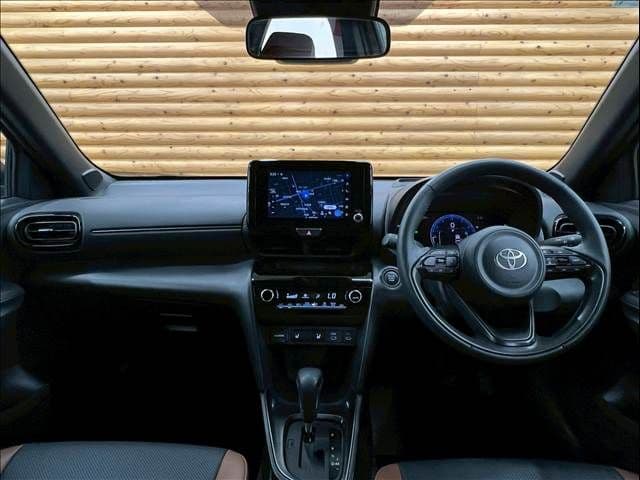 Car thumbnail 3