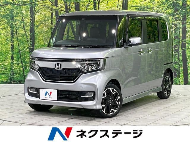 HONDA N BOX CUSTOM 4WD
