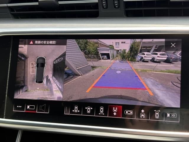 Car thumbnail 4
