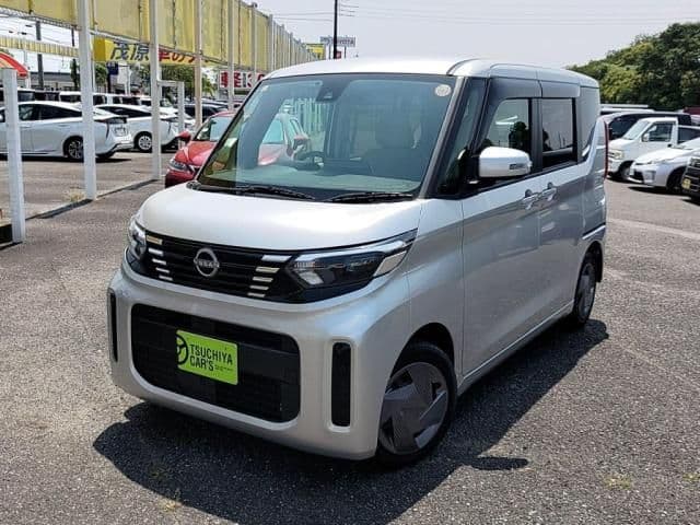 NISSAN ROOX