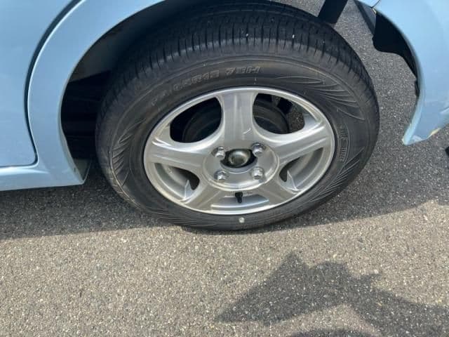 Car thumbnail 4